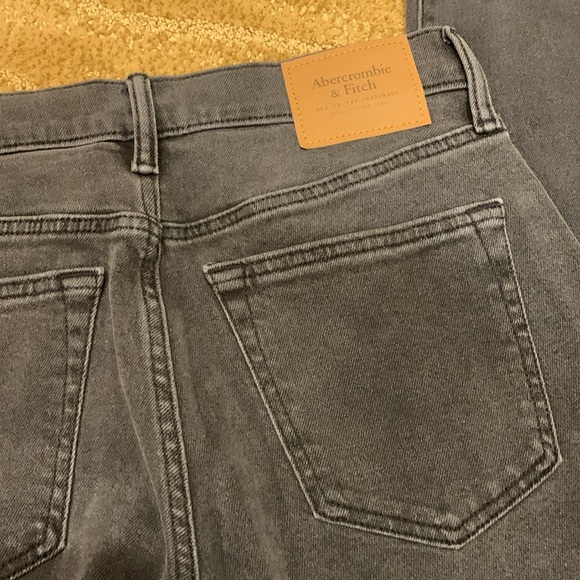Abercrombie & Fitch 28x32 Athletic Slim Standard Length Gray Jeans - Picture 6 of 14